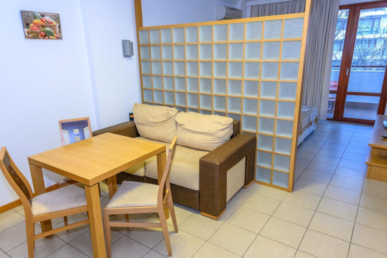 Спа Апартаменти За Гости Затворен Комплекс Емералд Ravda Extérieur photo