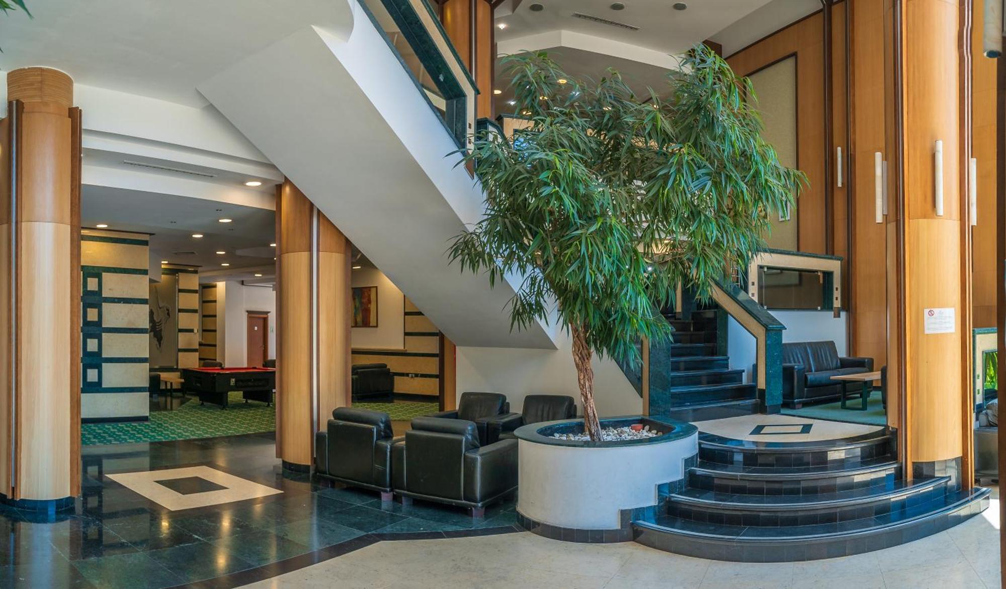 Спа Апартаменти За Гости Затворен Комплекс Емералд Ravda Extérieur photo