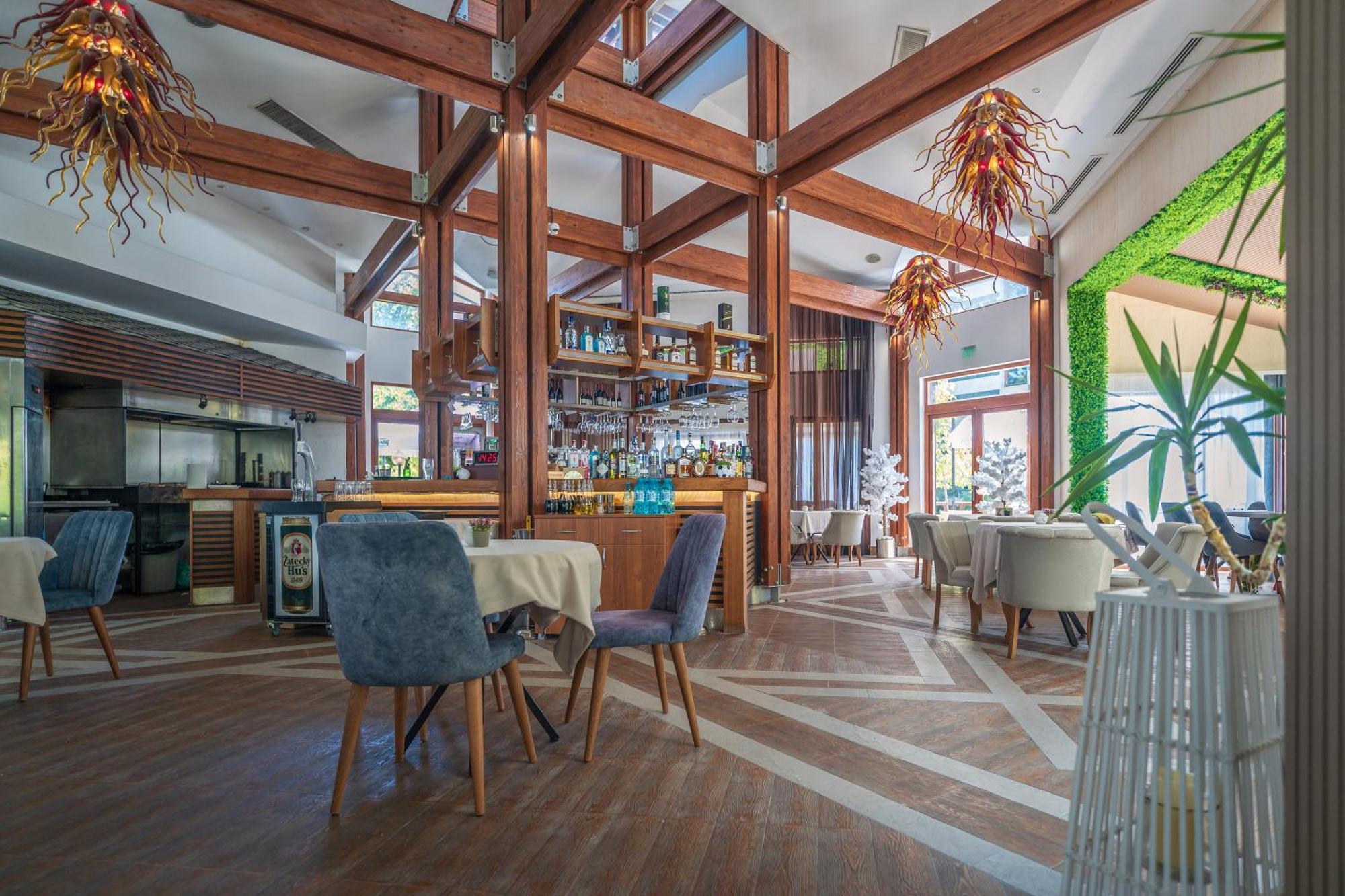Спа Апартаменти За Гости Затворен Комплекс Емералд Ravda Extérieur photo