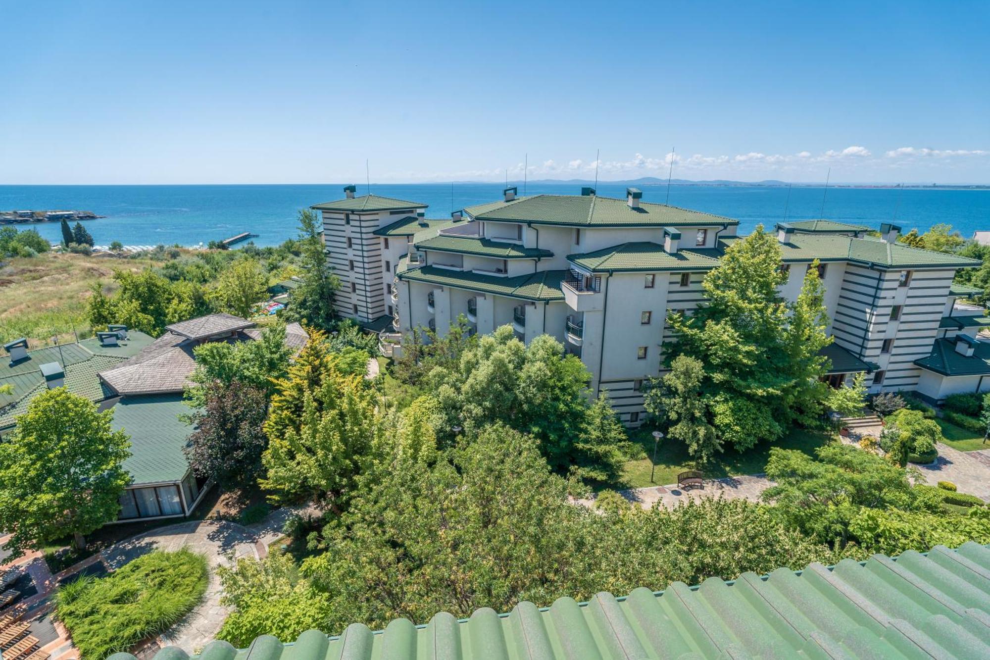 Спа Апартаменти За Гости Затворен Комплекс Емералд Ravda Extérieur photo